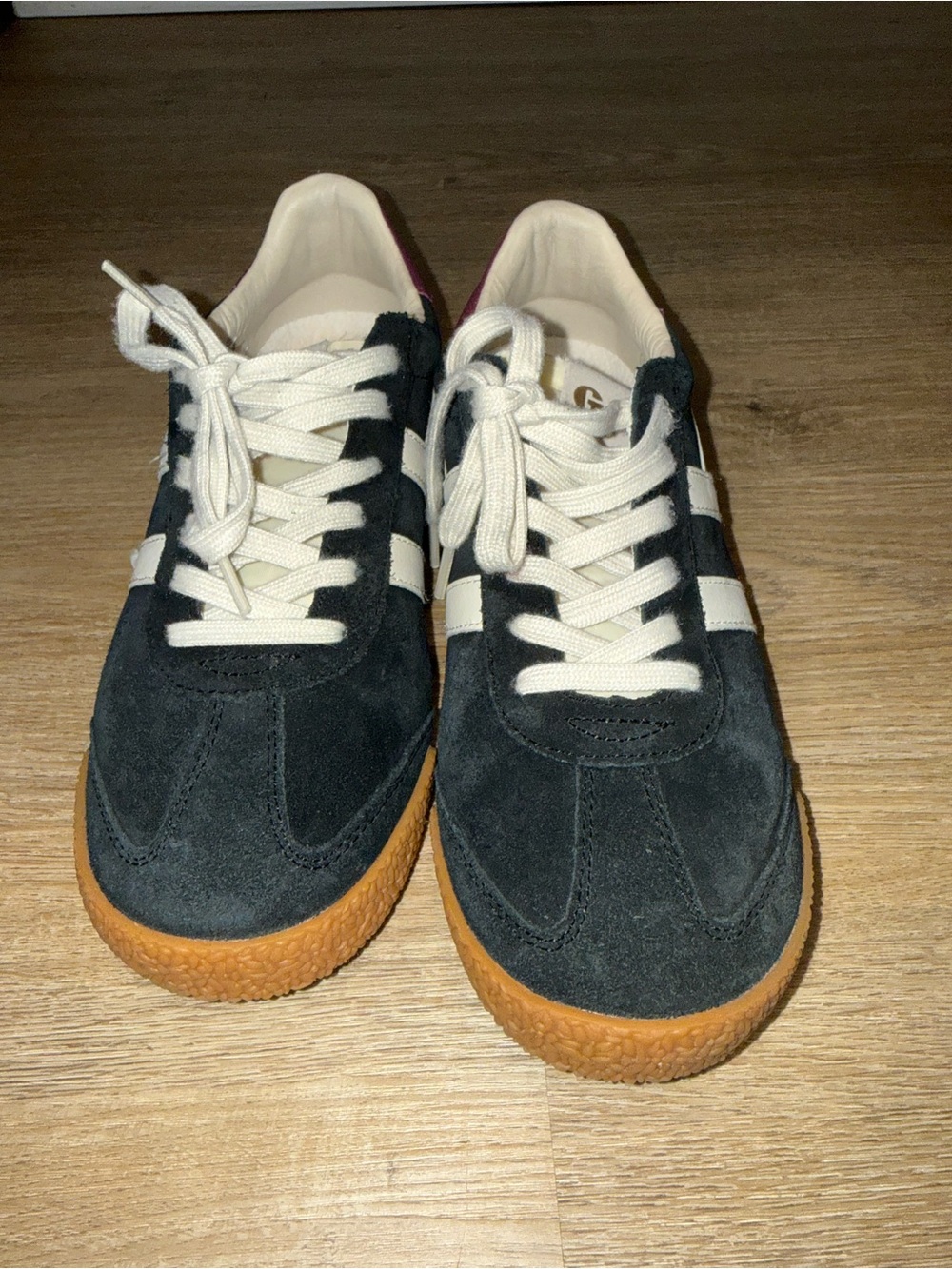 Women’s Gola Sneaker